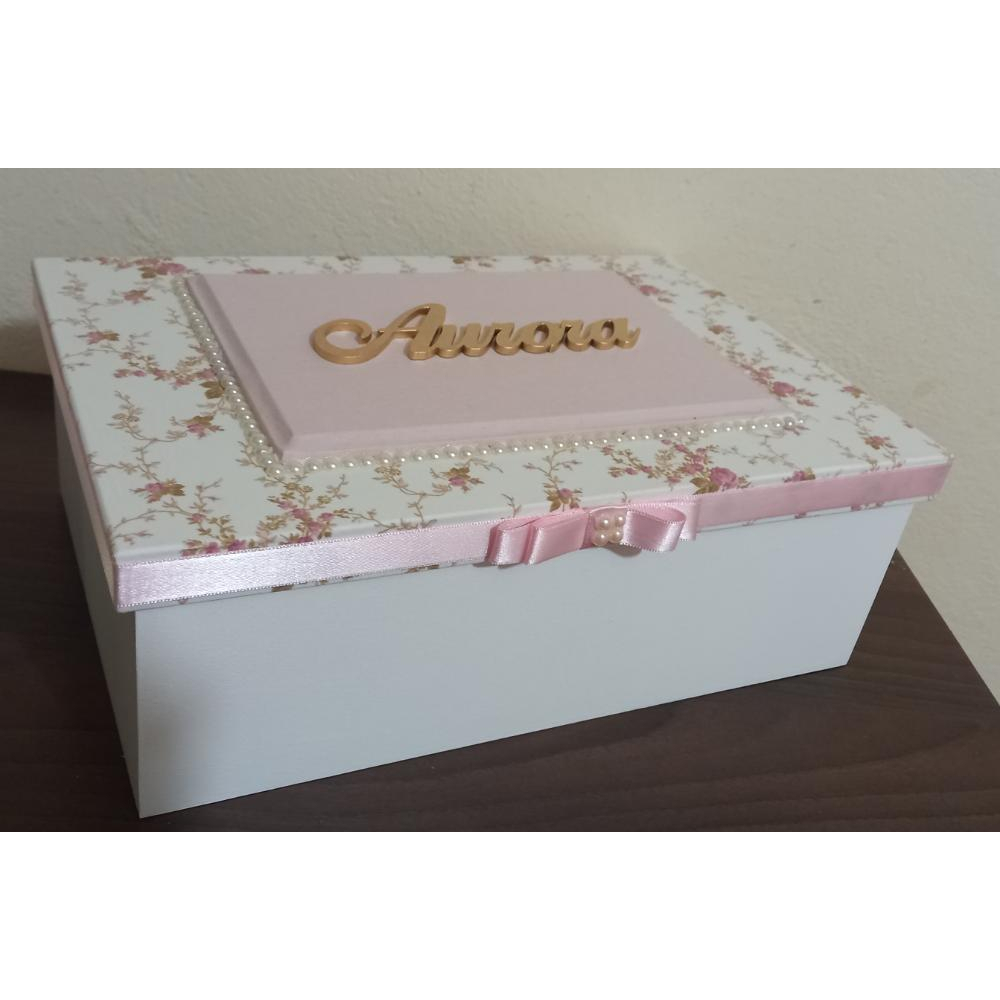 Caixa Personalizada em MDF com Tampa de Acrílico