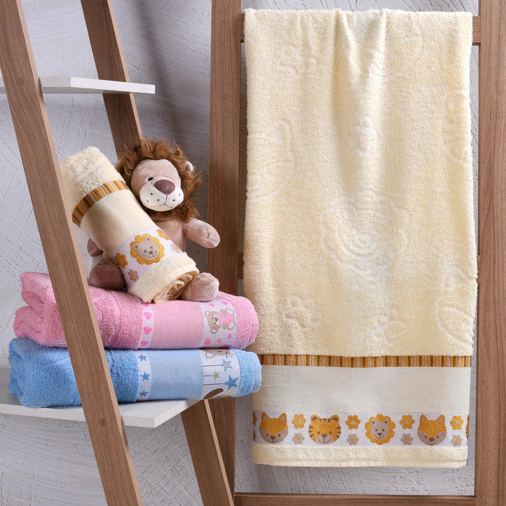 Kit com 3 Toalhas de Banho Infantil